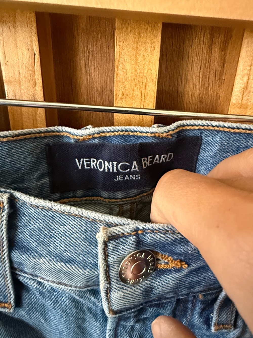 Veronica Beard Taylor Cropped High Rise Wide Leg Jean in Enough Said. Size 27 - Picture 5 of 10